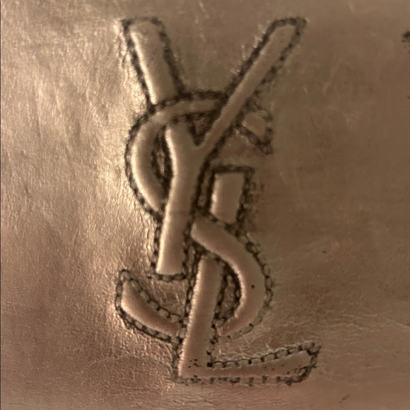 Yves Saint Laurent Leather Continental Wallet - Picture 2 of 13